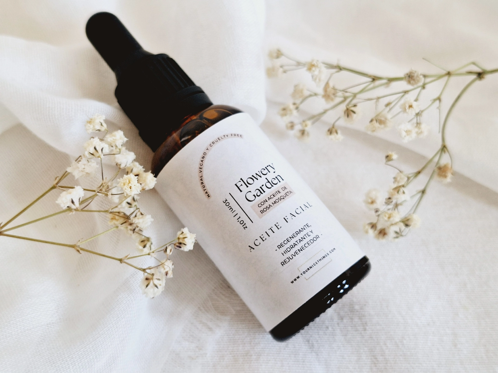 Biologische verjongende gezicht olie FLOWERY GARDEN -zoete en bloemige geranium - rozenbottelolie - argan 30ml - Afbeelding 3
