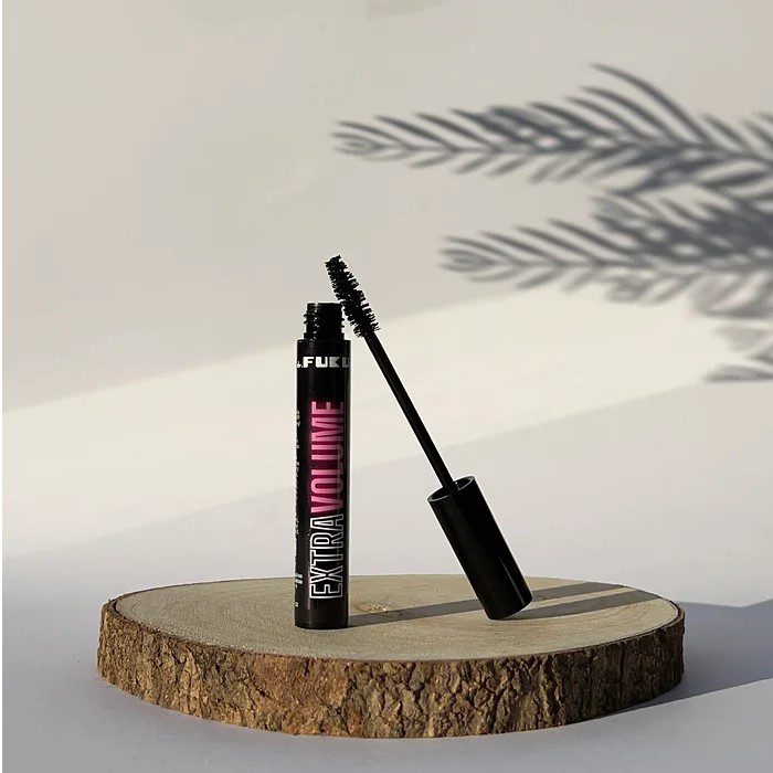 Mascara1