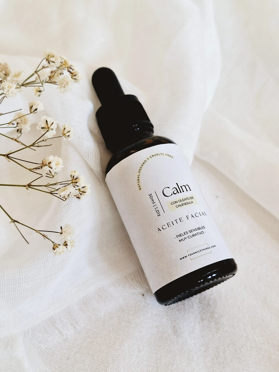 Biologische verjongende en versterkende gezicht olie CALM  -kamille - melisse - calendula olie 30ml