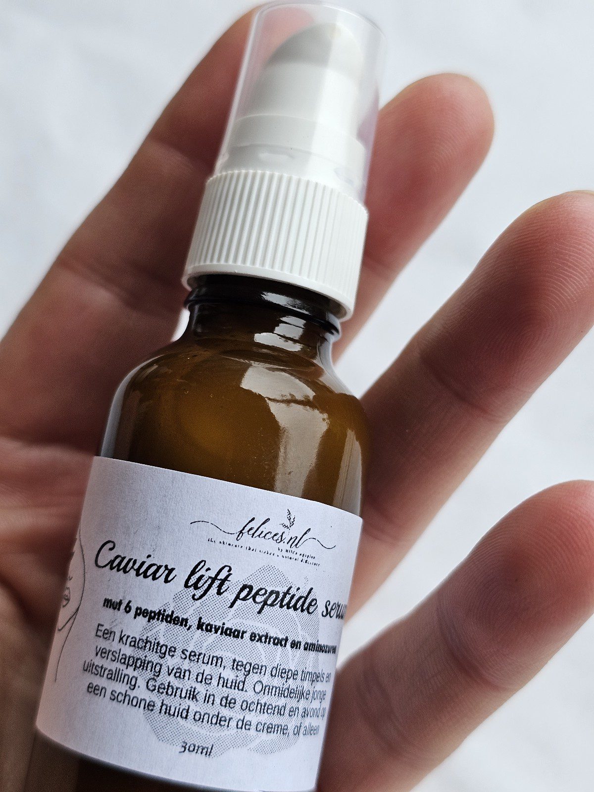 Kaviaar botox hexapeptide gezicht serum - 6 peptiden - kaviaar - aminozuren - verstevigt en lift de huid 30ml