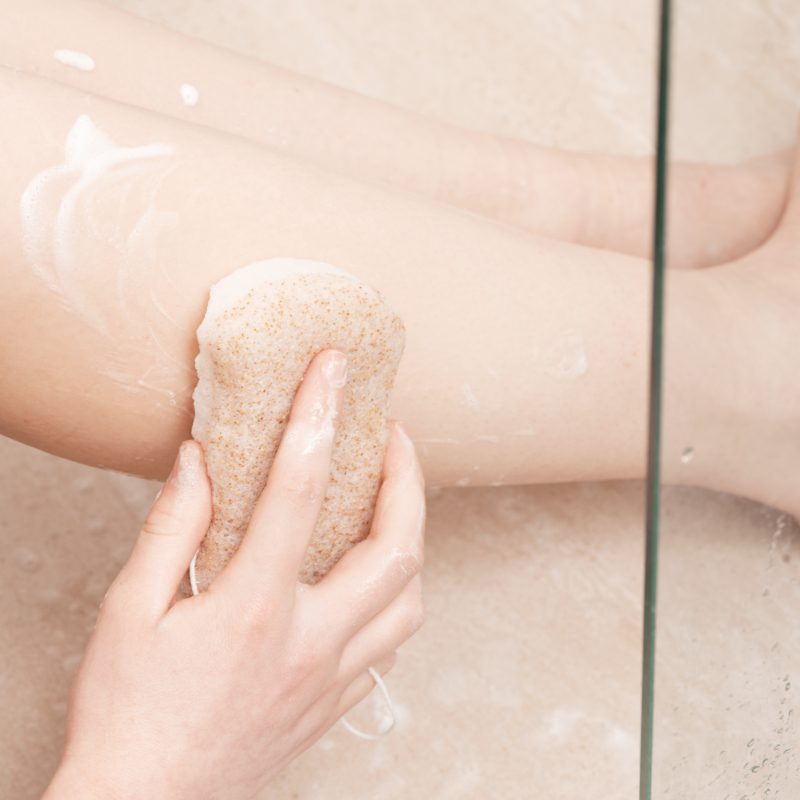 Konjac lichaam scrub spons met walnootschil - plantaardige en biologisch afbreekbare spons 1st - Afbeelding 4