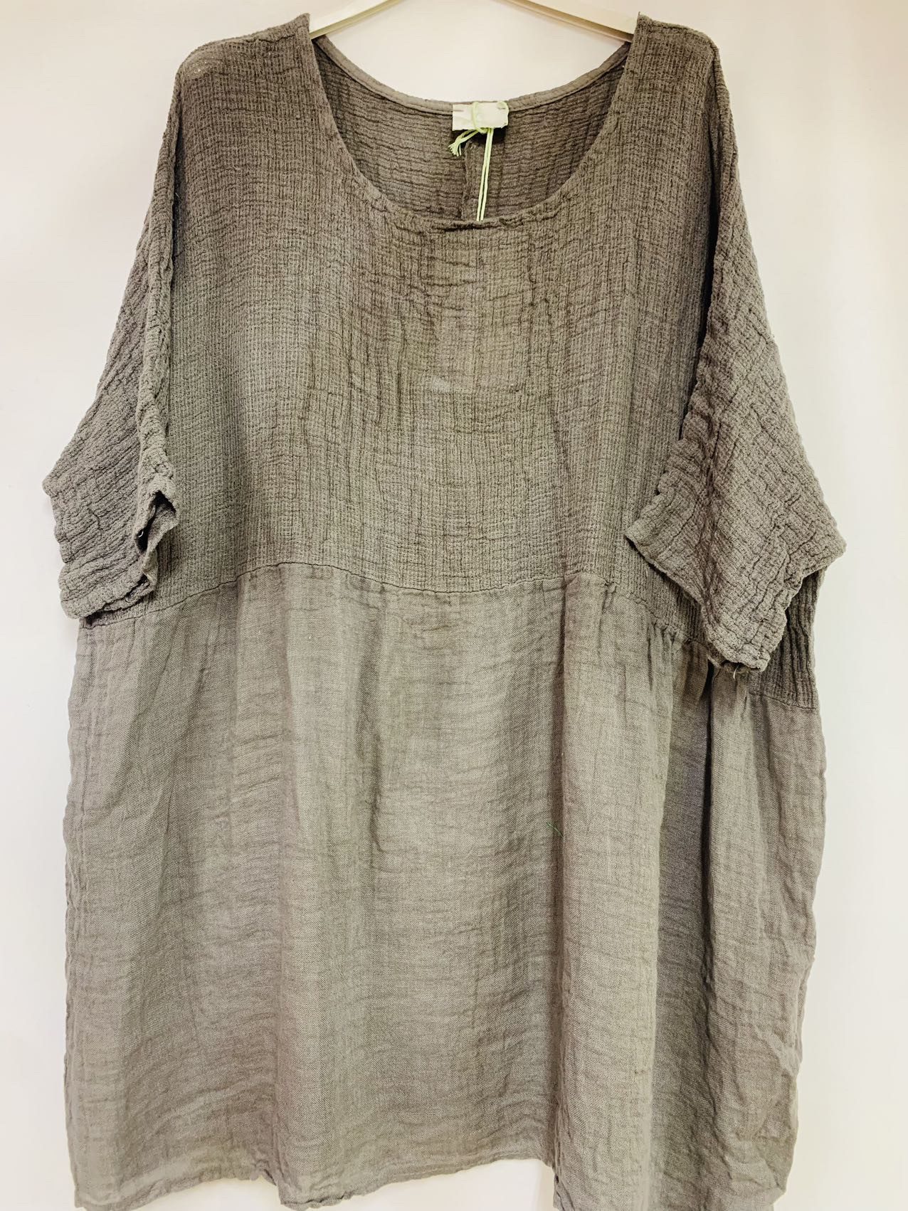linnen-grote-jurk-taupe