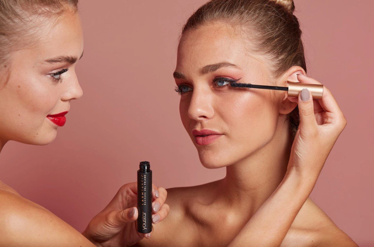 Natuurlijke Lashtastic Mascara XXL Volume - volle wimpels - golvende borstel 14ml - Afbeelding 3