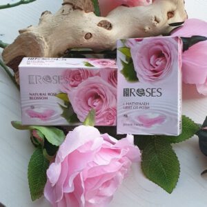 TWEE STUKS NATUURLIJKE ROZENOLIE ZEEP UIT BULGARIJE,  2X75G